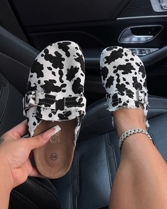 moo mood clogs