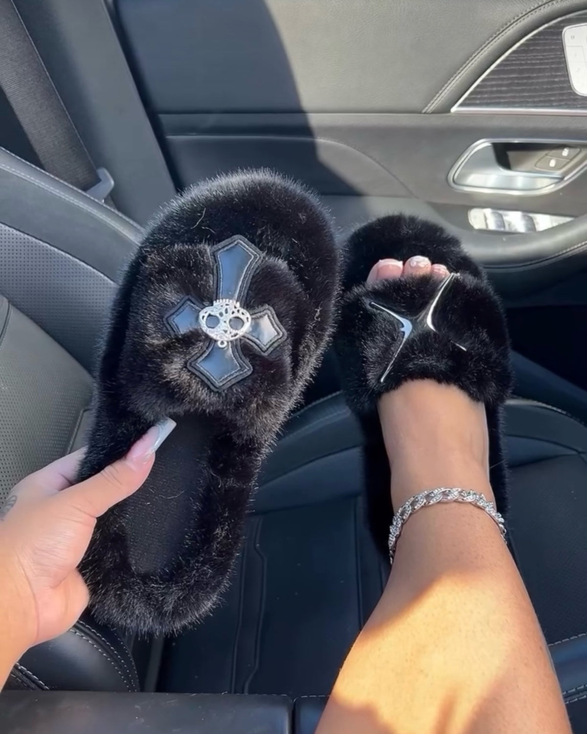 onyx crossfire slippers